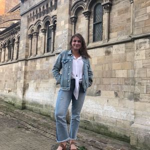 Meet your Posher, Alie